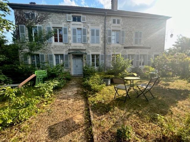 Chambres D'Hotes Dans Une Maison De Caractere Mussey-sur-Marne Exteriör bild